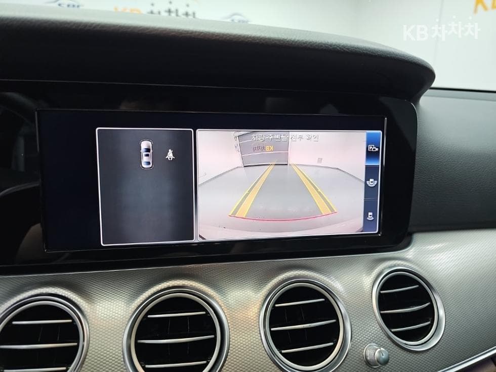 Mercedes-Benz Нов E-КласE200 Авангард W214 - 16
