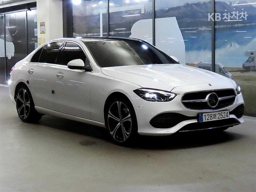 Mercedes-Benz C-Клас 6세대(W206) C300 4Matic Avantgarde - Image 1