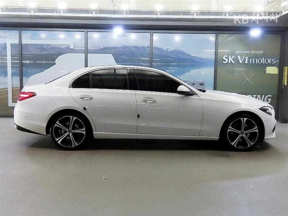 Mercedes-Benz C-Клас 6세대(W206)C300 4Matic Avantgarde - 3
