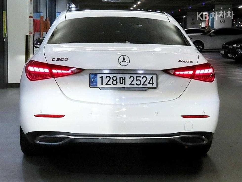 Mercedes-Benz C-Клас 6세대(W206)C300 4Matic Avantgarde - 5