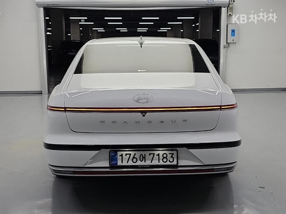 Хюндай Ди Всеново Grandeur (Azera)3.5 LPG 택시 Висок клас - 3
