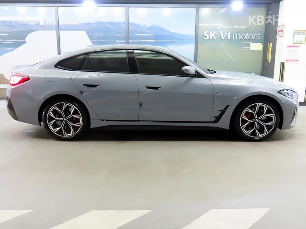 BMW 4시리즈 (G22)420d Gran Coupe M Sport First Edition - 2