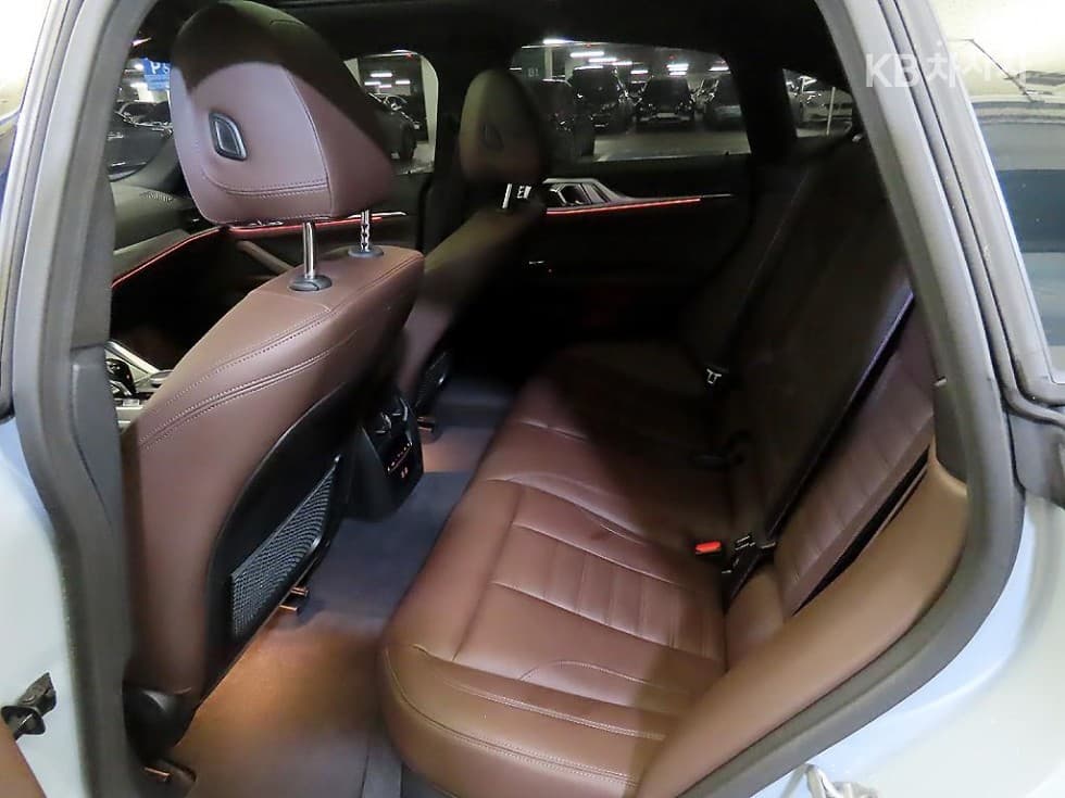 BMW 4시리즈 (G22)420d Gran Coupe M Sport First Edition - 6