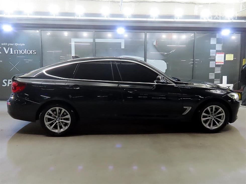 BMW Gran Turismo3 Серия GT 320d F34 xDrive - 3