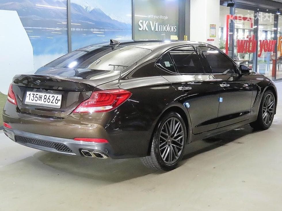 Genesis G702.0T AWD Supreme - 4
