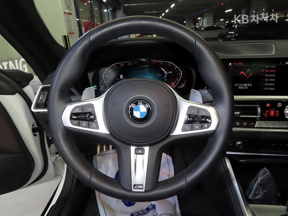 BMW 4시리즈 (G22)420d Gran Coupe M Sport First Edition - 8