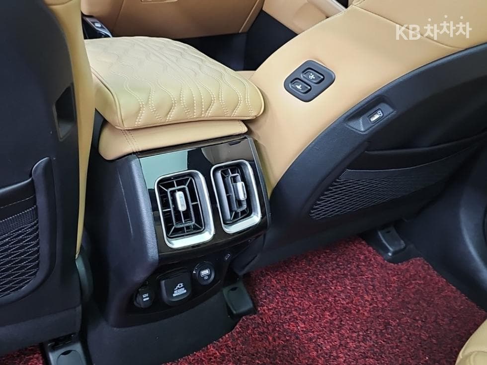 Киа The New (фейслифт) Sorento MQ42.2 Дизел AWD Signature - 13