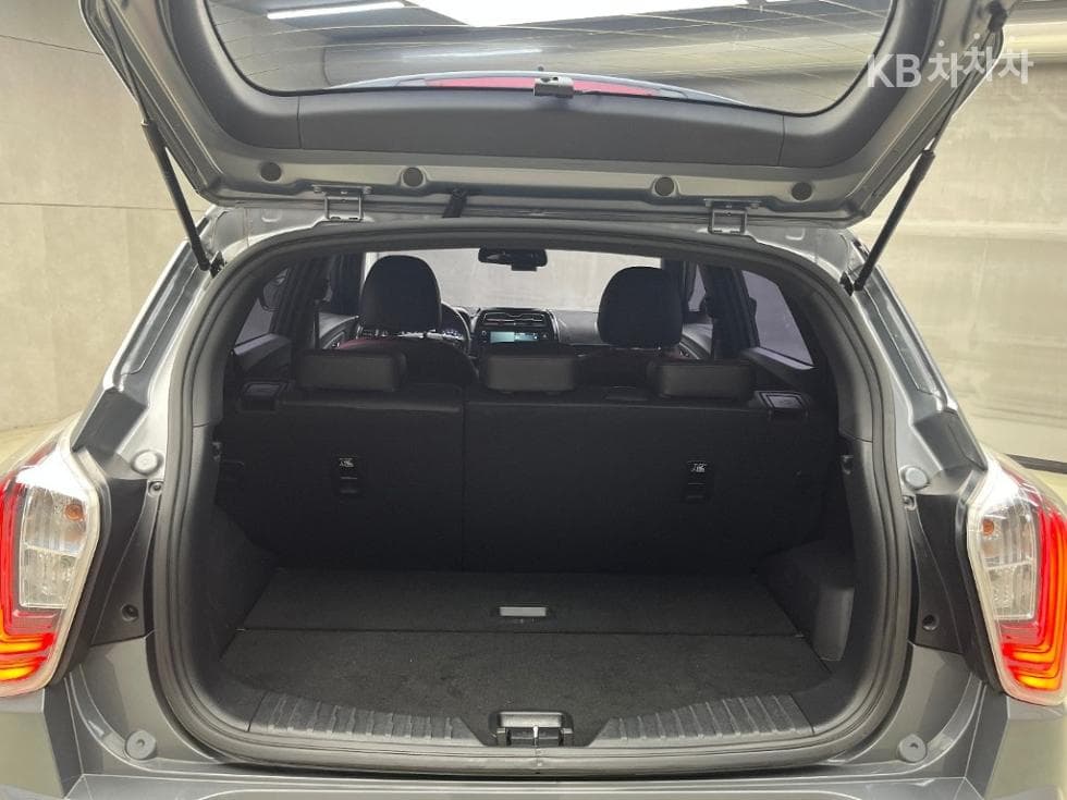 KG Mobility Very New (facelift/refresh; particularly for Tivoli) TivoliDiesel V5 2WD Standard - 14