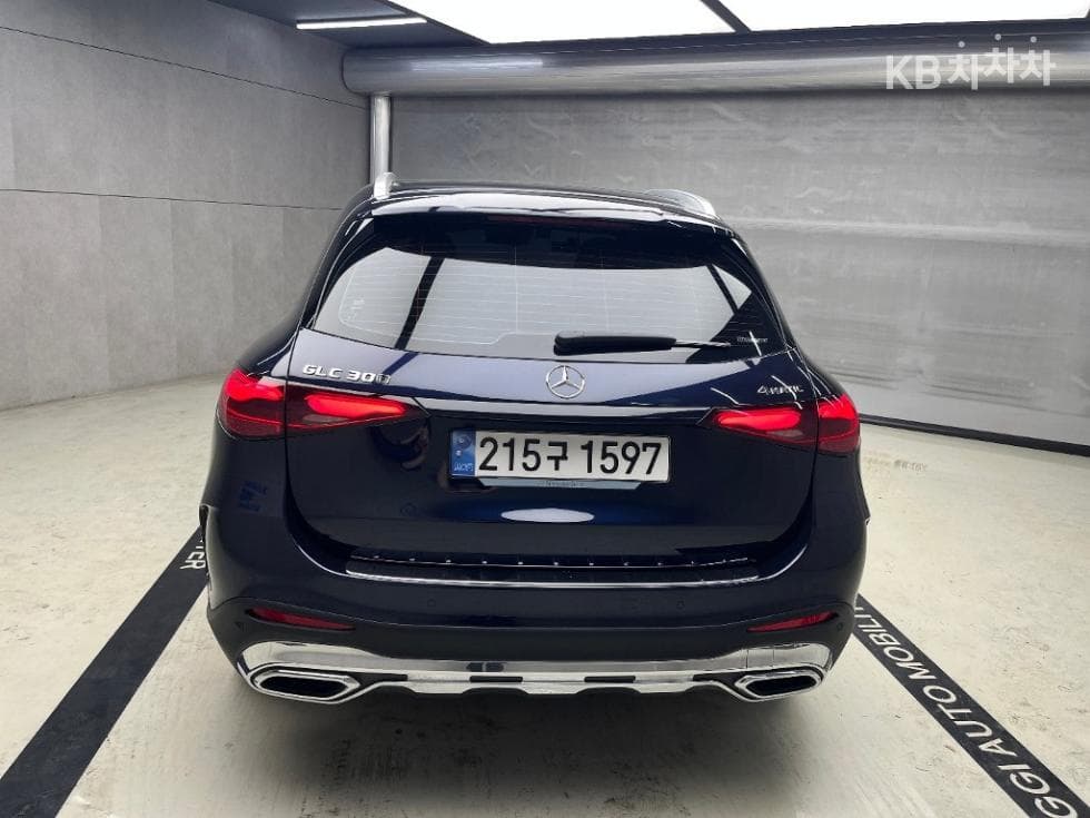 Mercedes-Benz GLC(X253)300 4Matic AMG Line - 3