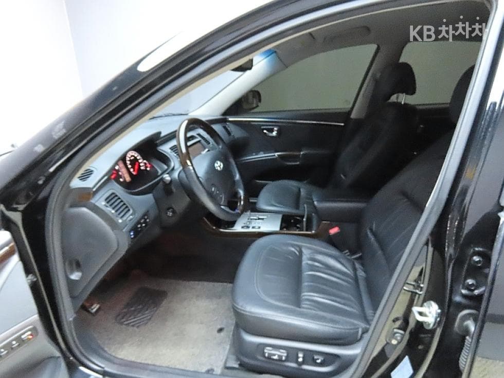 Hyundai Grandeur (Azera)TGQ270 Luxury Smart Pack - 10