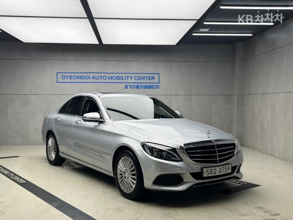 Mercedes-Benz The New (фейслифт) C-Клас C220 d Exclusive W205 - Image 1