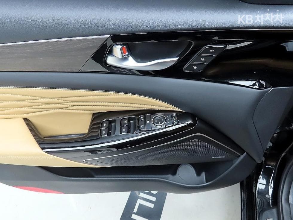 Киа K7 Premiere3.0 GDi Signature - 10