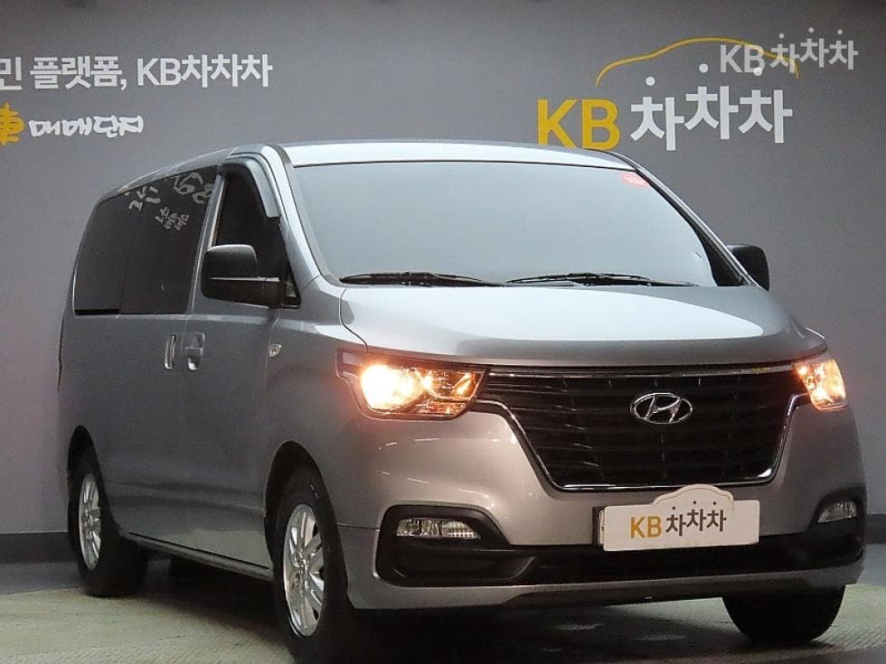 Hyundai The New (facelift) 그랜드 Star렉스Van 5-seater Modern - 3