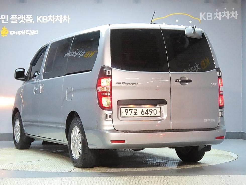 Hyundai The New (facelift) 그랜드 Star렉스Van 5-seater Modern - 4