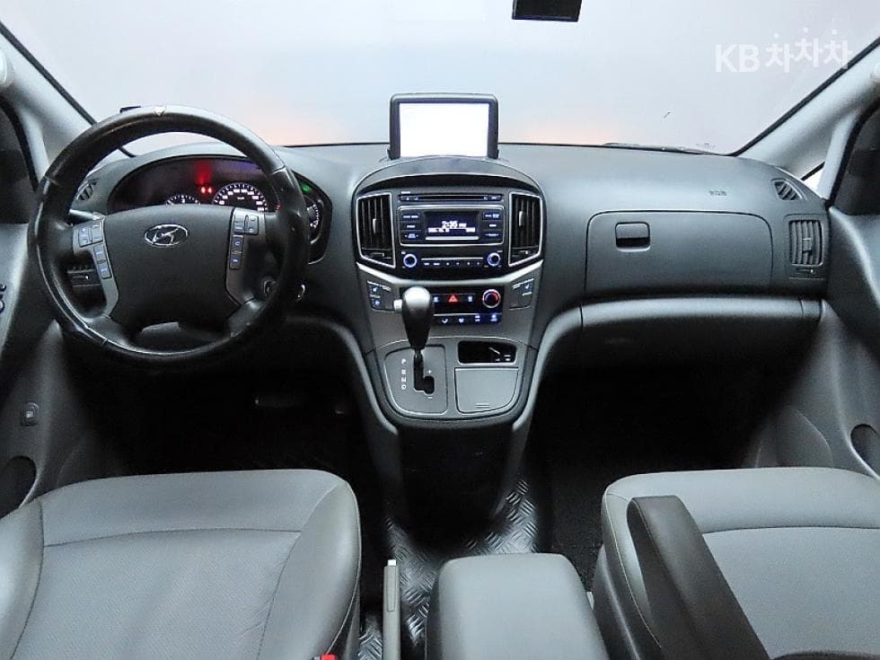 Hyundai The New (facelift) 그랜드 Star렉스Van 5-seater Modern - 6