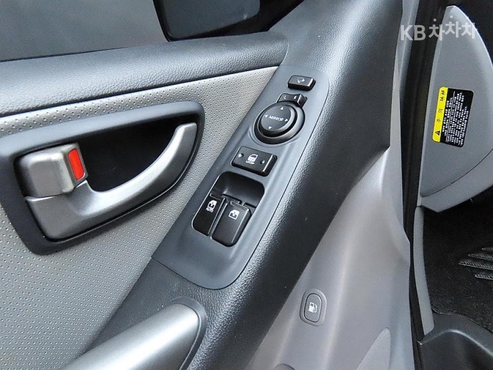 Hyundai The New (facelift) 그랜드 Star렉스Van 5-seater Modern - 13