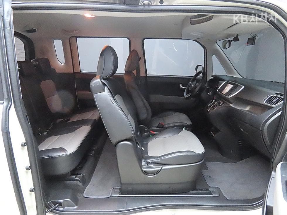 Kia The New (facelift) Ray (van)1.0 Gasoline Luxury - 12