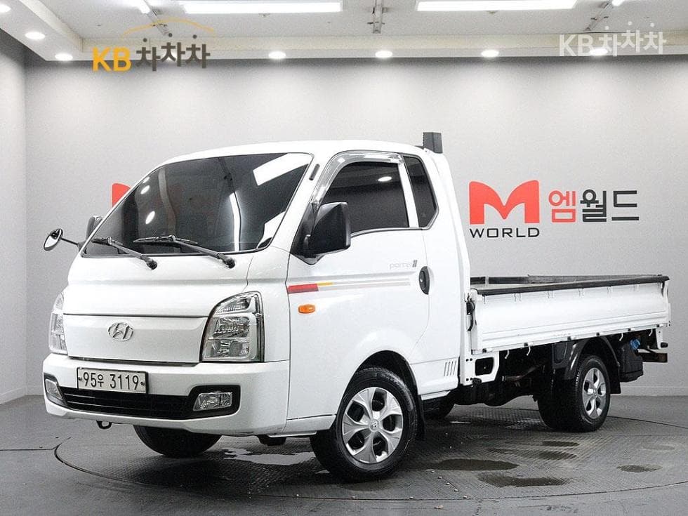 Hyundai Porter 2 Extra Long Super Cab CRDi Smart - Image 1