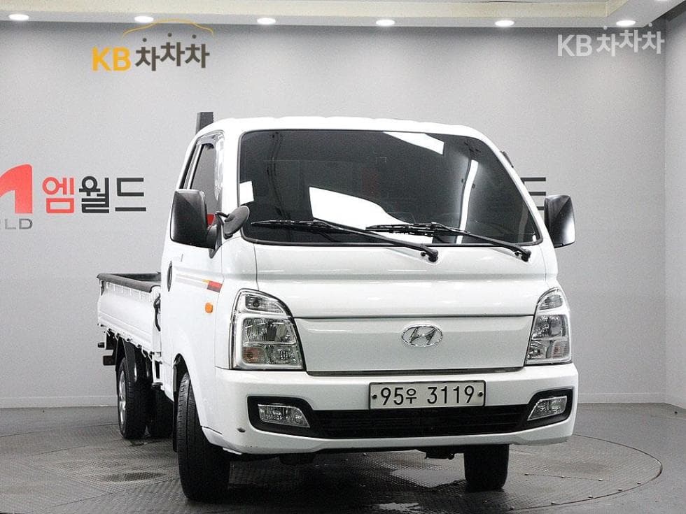 Hyundai Porter 2Extra Long Super Cab CRDi Smart - 2