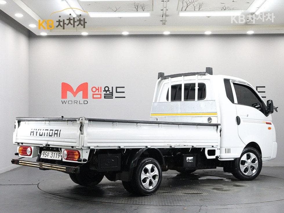Hyundai Porter 2Extra Long Super Cab CRDi Smart - 3