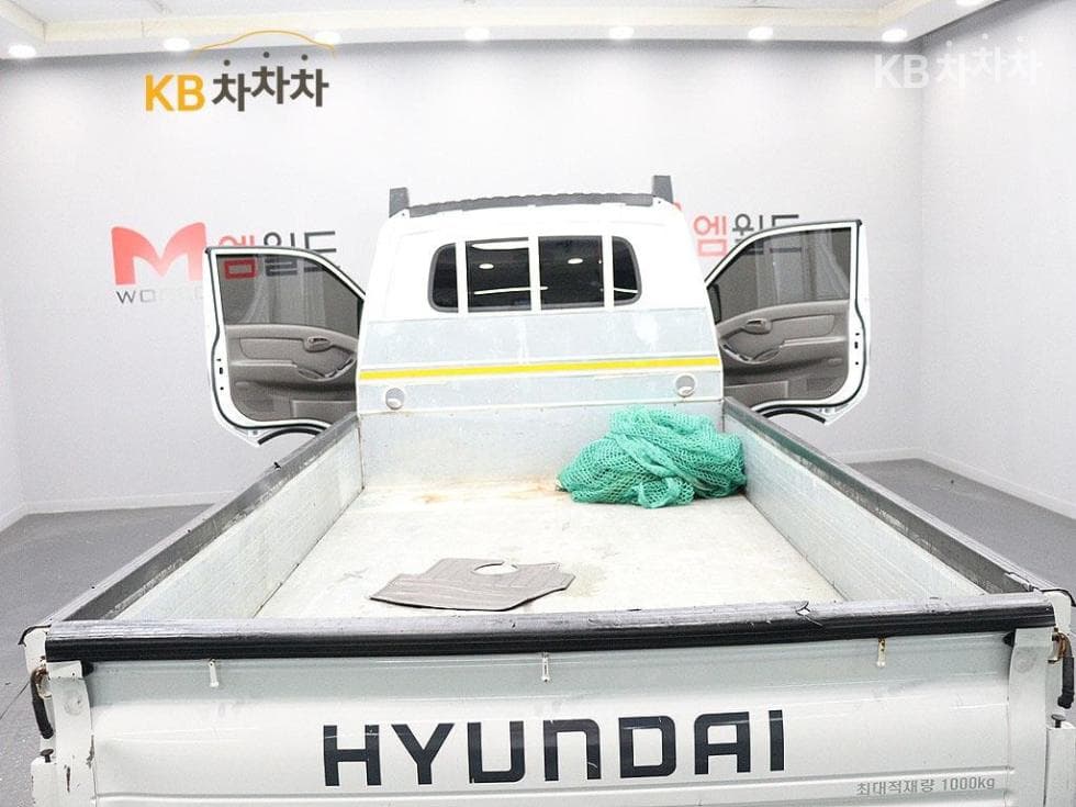 Hyundai Porter 2Extra Long Super Cab CRDi Smart - 5