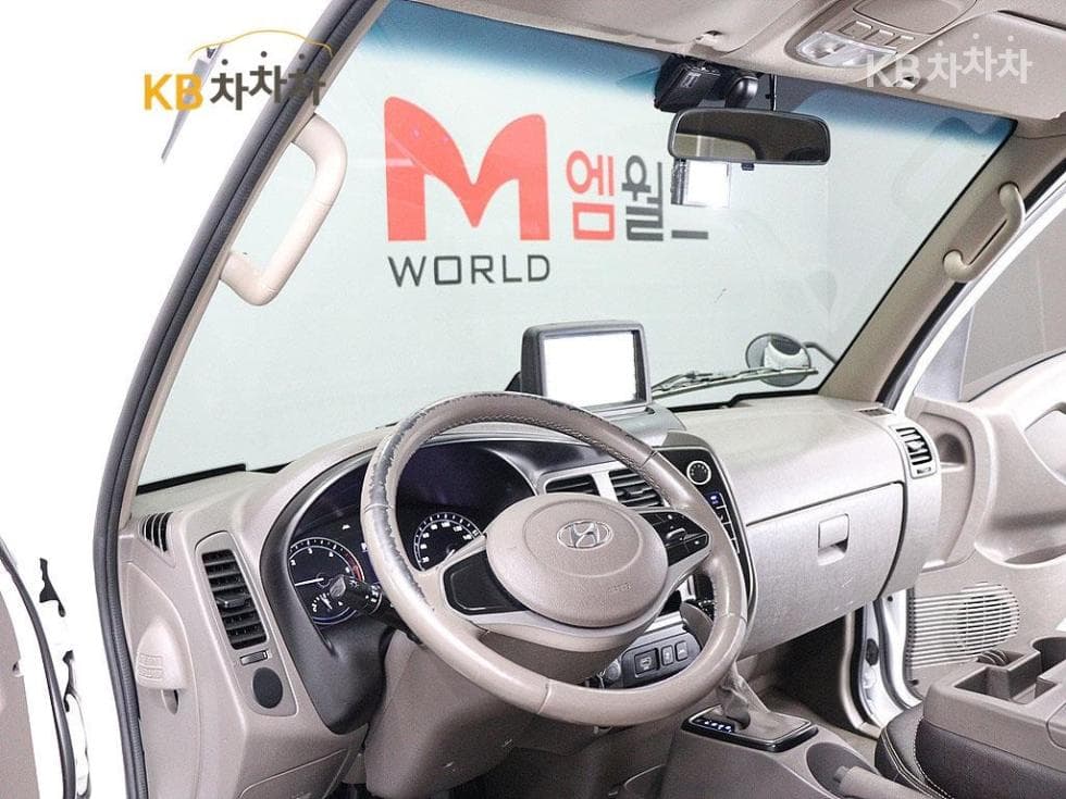 Hyundai Porter 2Extra Long Super Cab CRDi Smart - 13