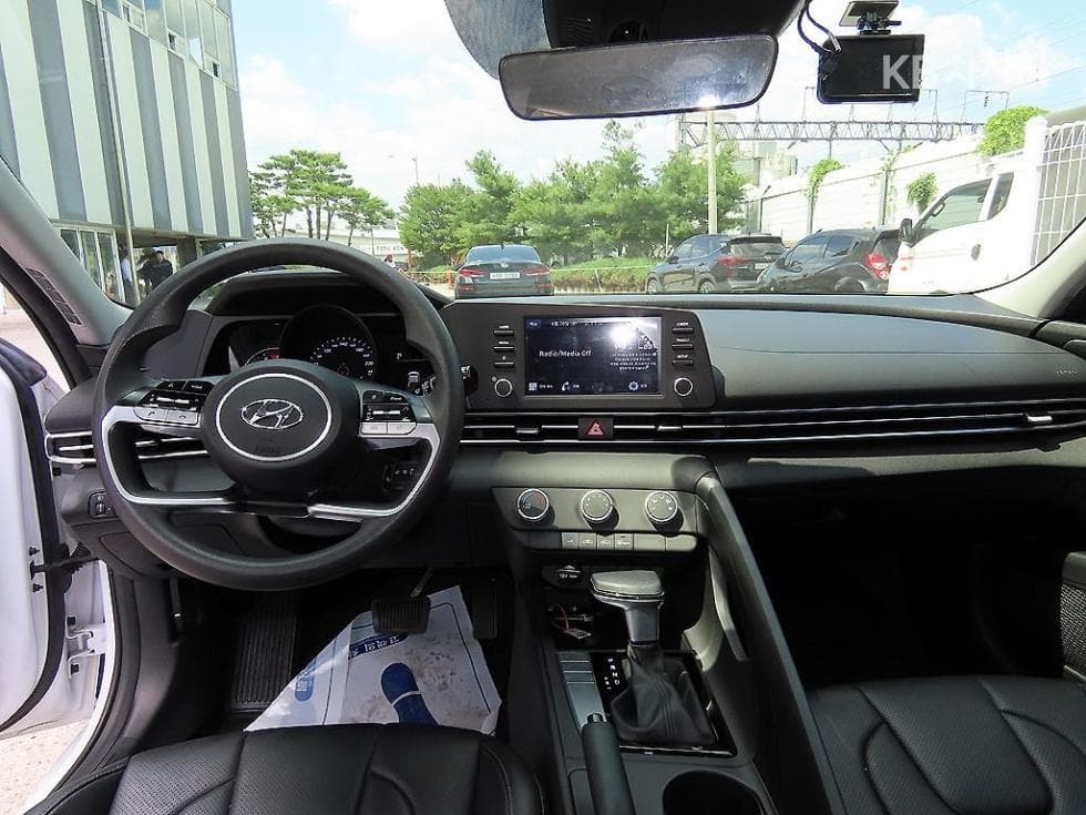 Хюндай All New Avante (Elantra)(CN7)Рент-а-кар 1.6 LPi Стил - 7