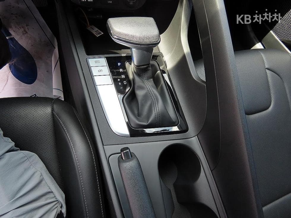 Хюндай All New Avante (Elantra)(CN7)Рент-а-кар 1.6 LPi Стил - 10