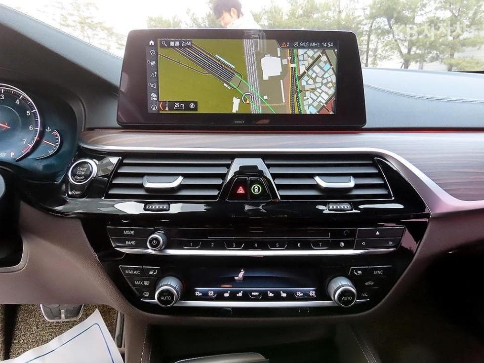 BMW 올Нов5 Серия (G30)530i M Sport Plus - 13