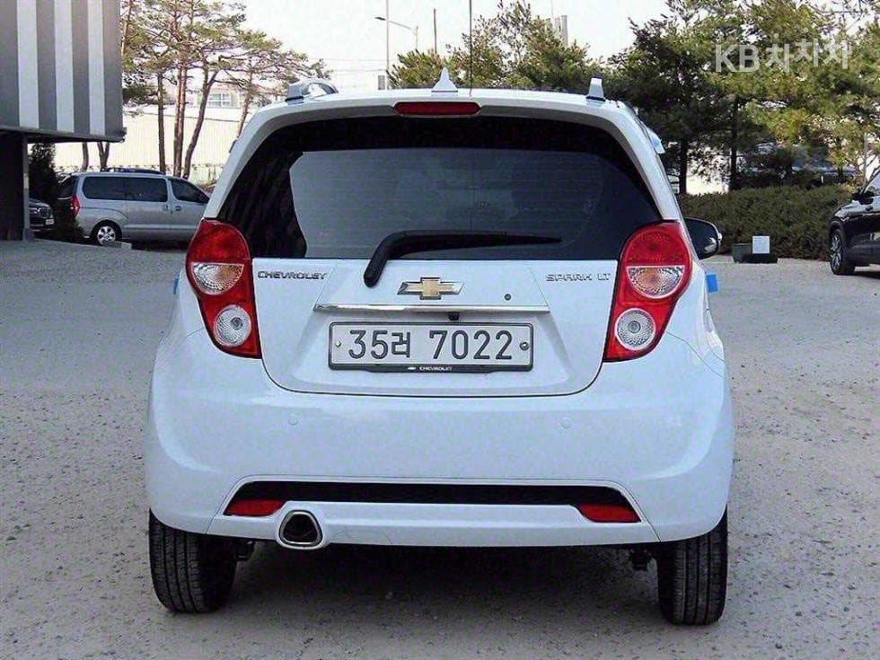 Джи Ем Корея Chevrolet СпаркLT Стандартен - 4