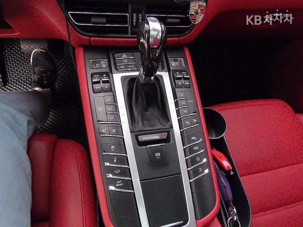 Porsche 마칸2.9 GTS - 11