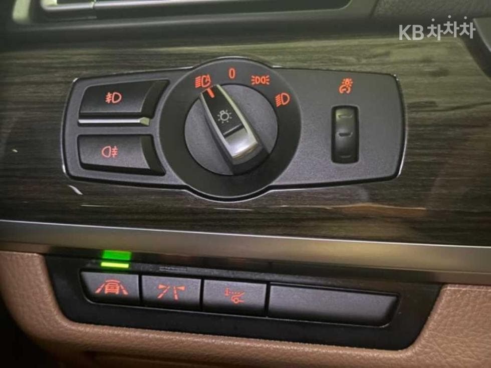 BMW New7시리즈740d xDrive F01 - 15