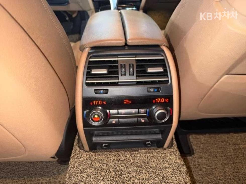 BMW New7시리즈740d xDrive F01 - 17