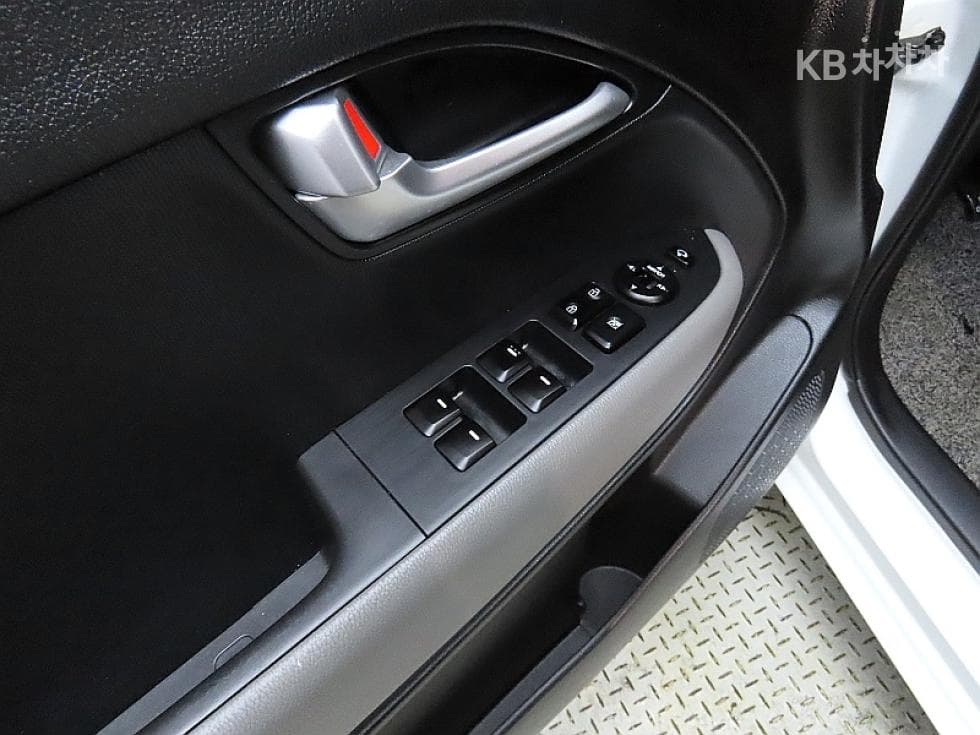 Kia The New (facelift) Kia Ray (van)1.0 Gasoline Prestige - 14