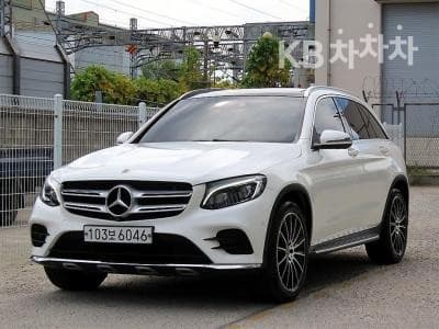 Mercedes-Benz GLC(X253)300 4Matic AMG Line - 2