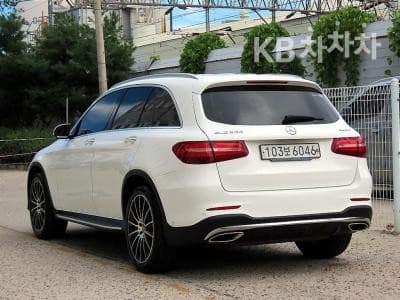 Mercedes-Benz GLC(X253)300 4Matic AMG Line - 3
