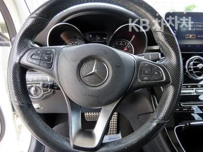 Mercedes-Benz GLC(X253)300 4Matic AMG Line - 8