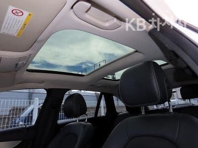 Mercedes-Benz GLC(X253)300 4Matic AMG Line - 15