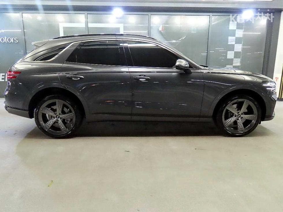 Genesis GV70Gasoline 2.5T AWD - 3