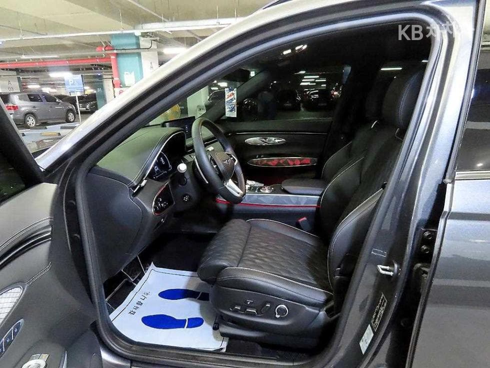 Genesis GV70Gasoline 2.5T AWD - 6