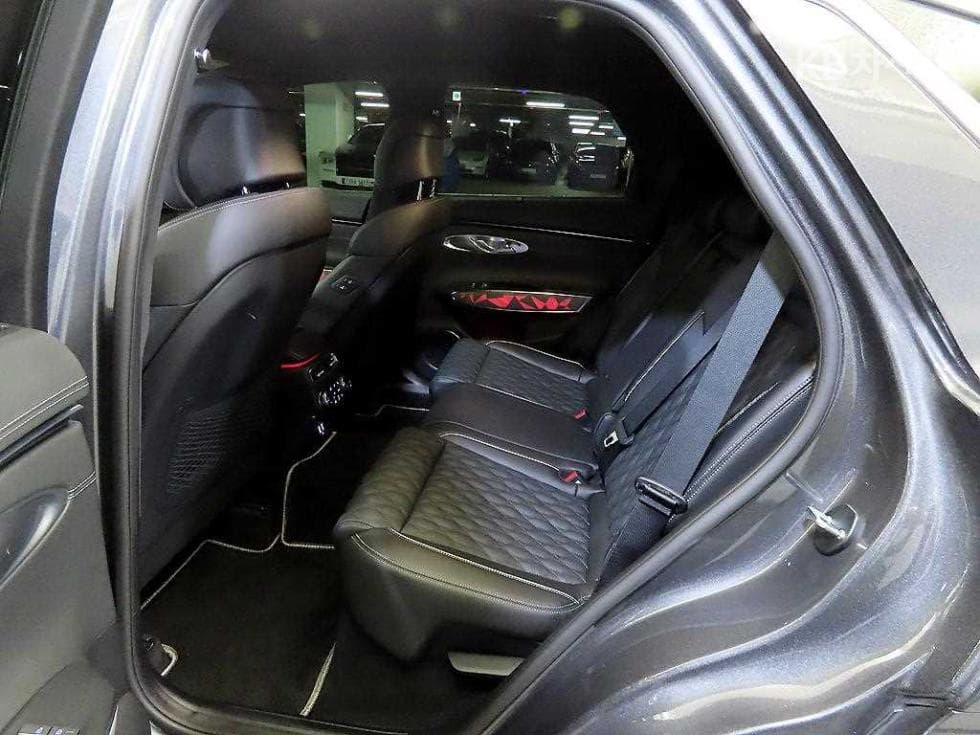 Genesis GV70Gasoline 2.5T AWD - 7