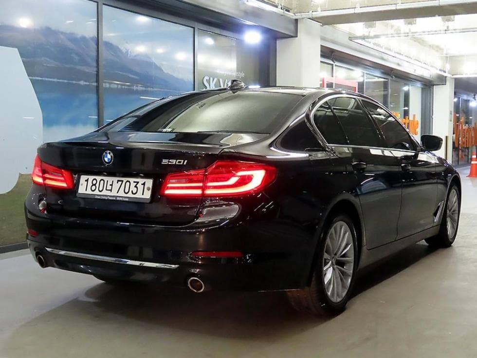 BMW 올New5 Series (G30)530i Luxury Plus - 4