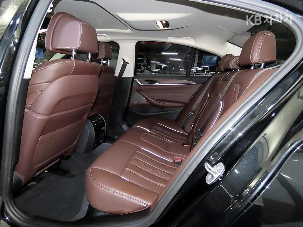 BMW 올New5 Series (G30)530i Luxury Plus - 7