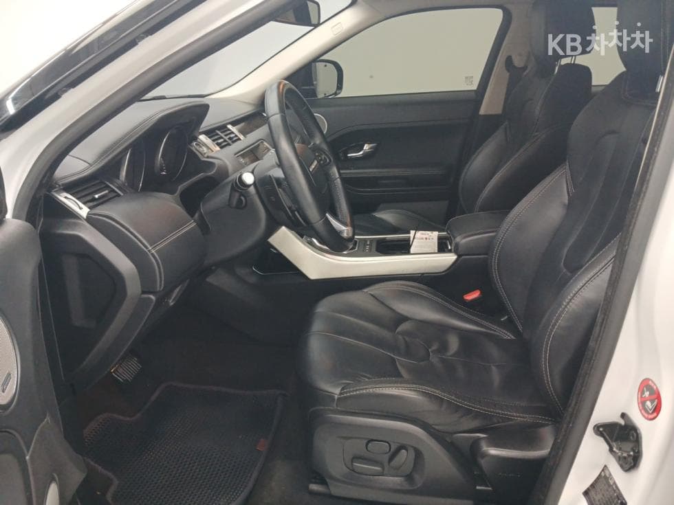 Land Rover Range Rover Евок5-врати 2.2 SD4 Prestige - 9