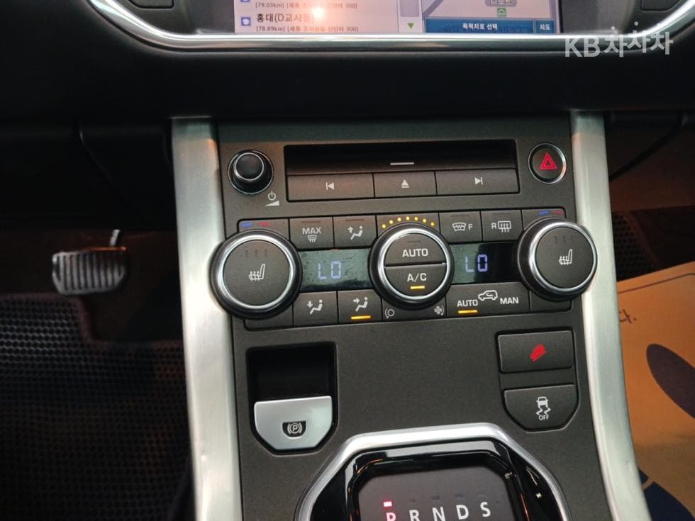 Land Rover Range Rover Евок5-врати 2.2 SD4 Prestige - 16