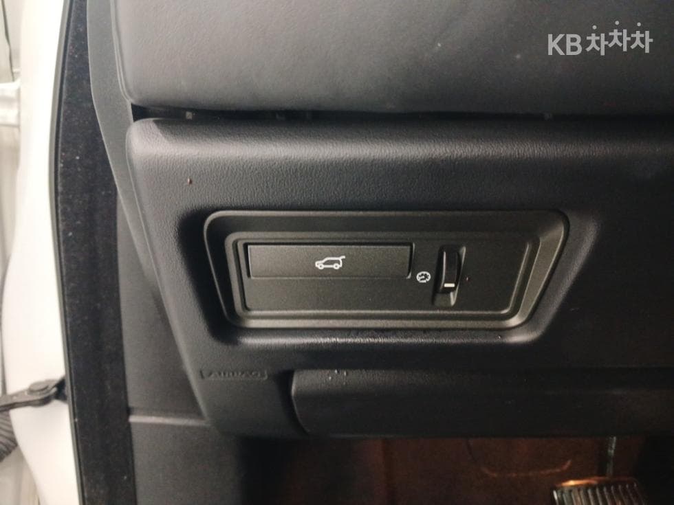 Land Rover Range Rover Евок5-врати 2.2 SD4 Prestige - 19