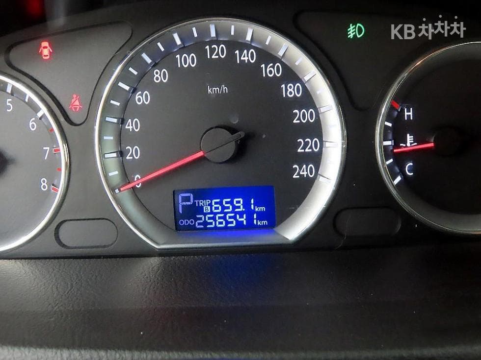 Хюндай NFСоната트랜스폼LPG N20 Premier - 8