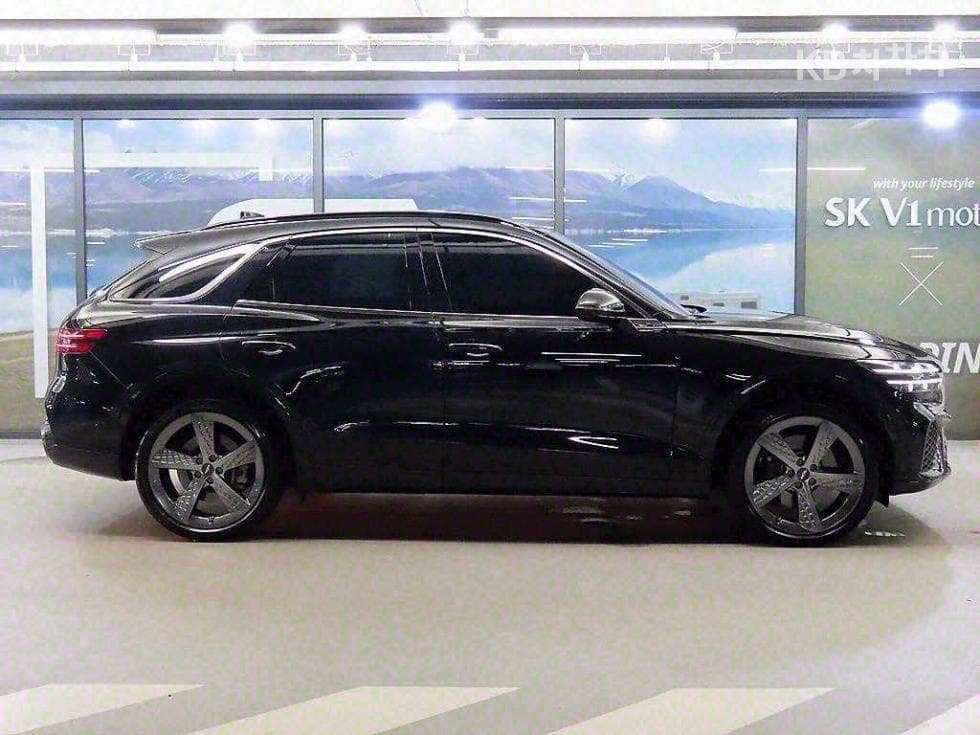 Genesis GV70Gasoline 2.5T AWD - 3