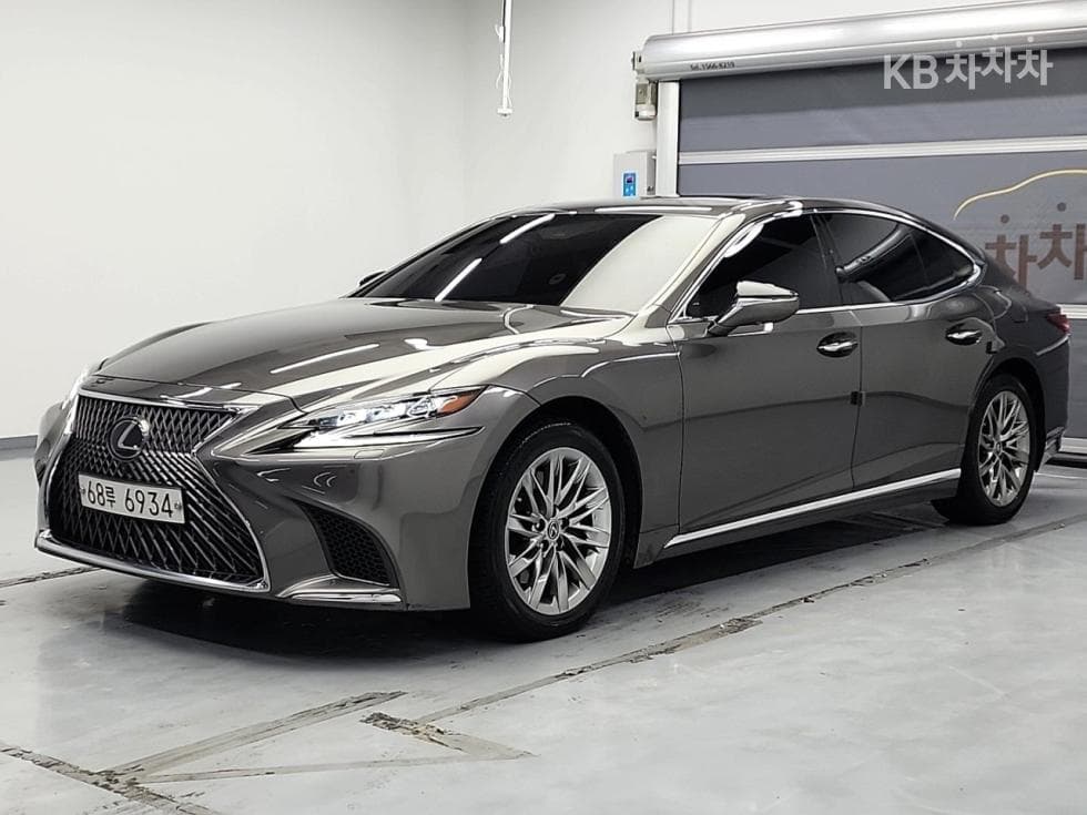 Lexus LS 5세대 500h AWD PLATINUM - Image 1