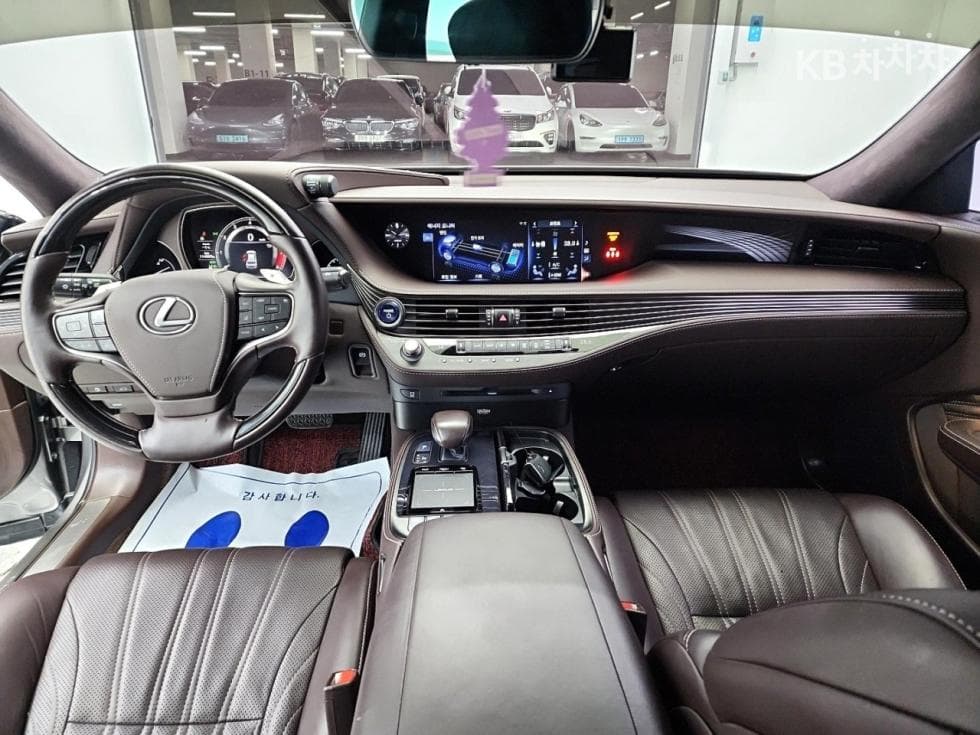 Lexus LS 5세대500h AWD PLATINUM - 7